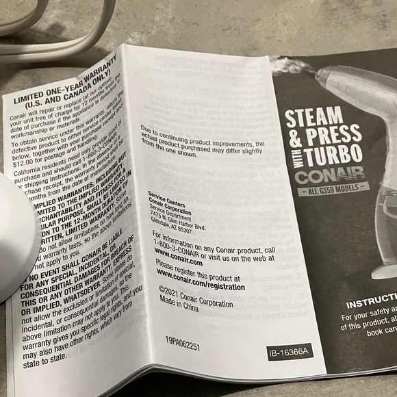 Turbo ExtremeSteam Handheld Fabric Steamer - White - Picture 6 of 6